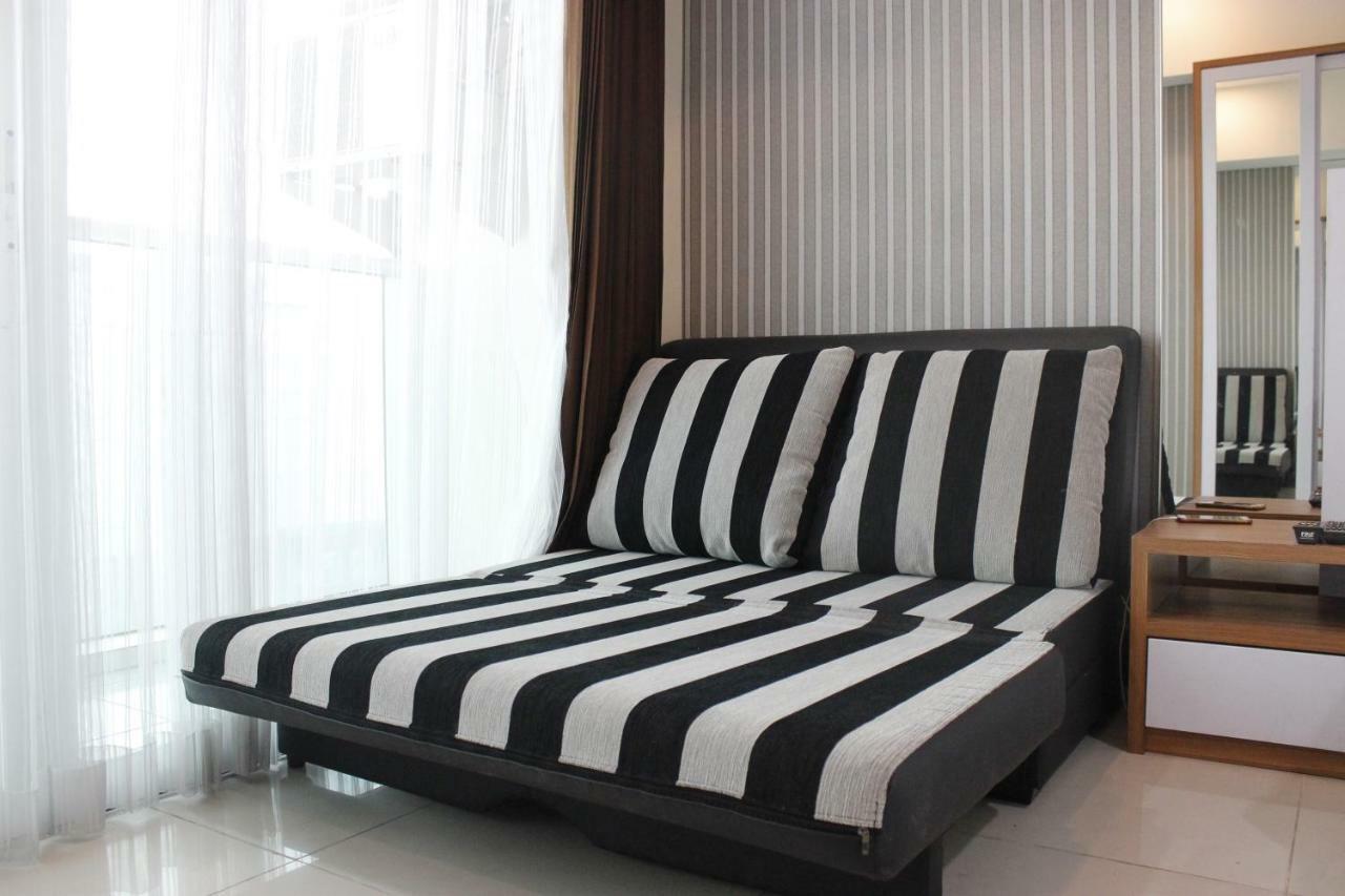 Bright Studio @ Tamansari La Grande Apartment By Travelio Бандунг Екстер'єр фото